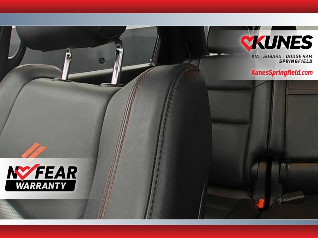 Used 2025 Dodge Durango R/T AWD/4WD image 32