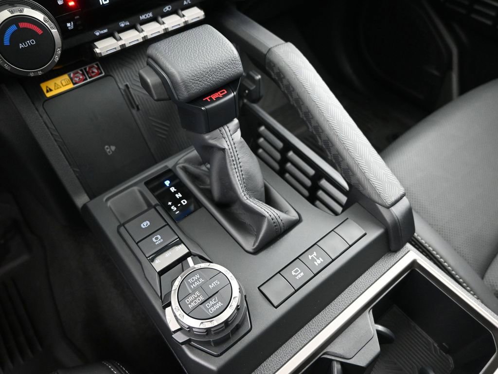 Used 2025 Toyota 4Runner TRD Off-Road Premium image 16