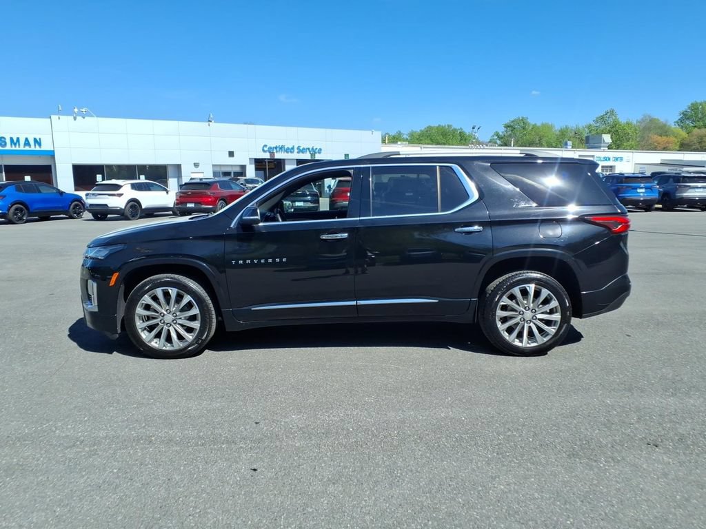 Used 2023 Chevrolet Traverse Premier AWD/4WD image 6