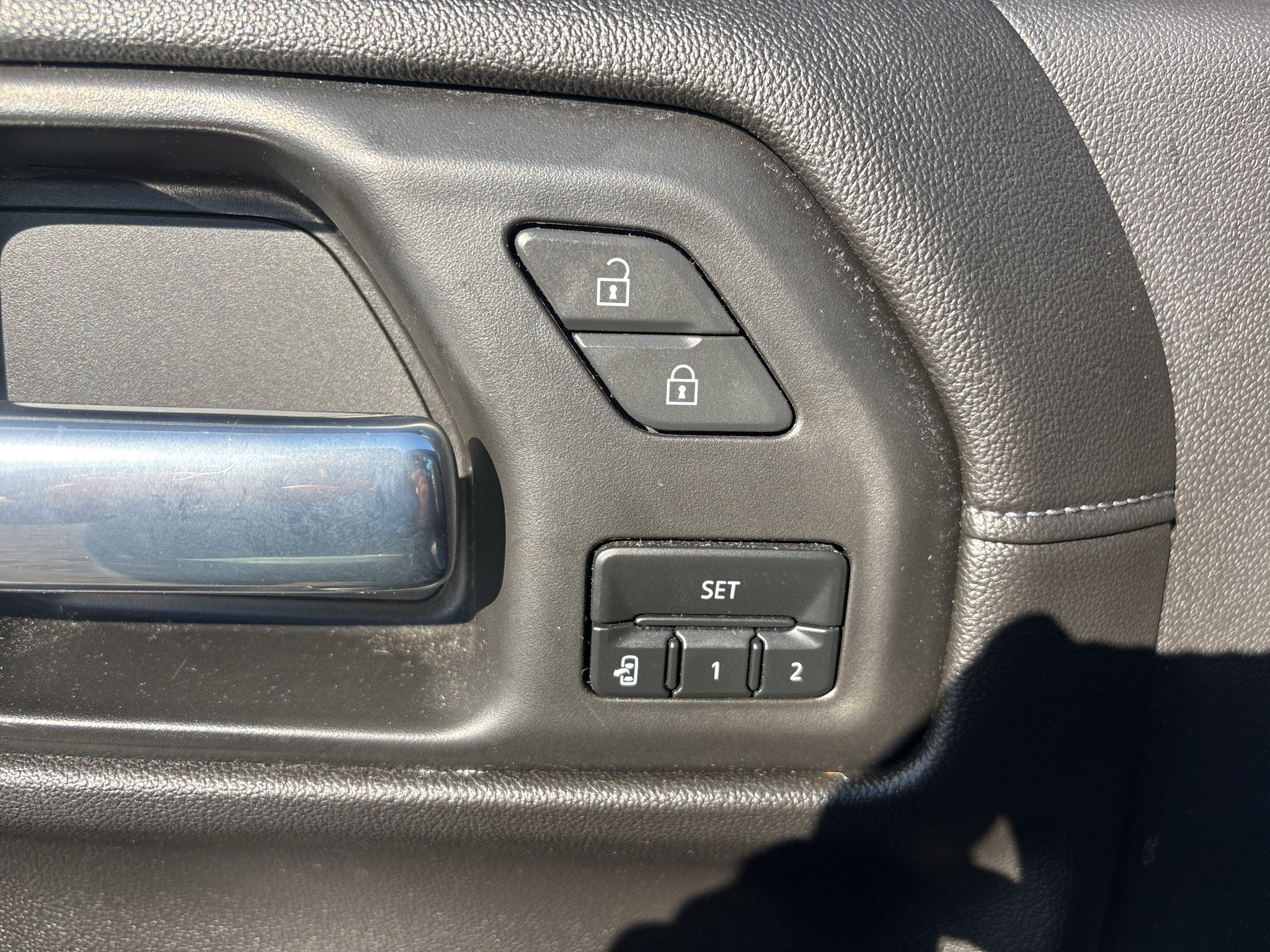 Used 2021 Chevrolet Silverado 1500 High Country AWD/4WD image 18