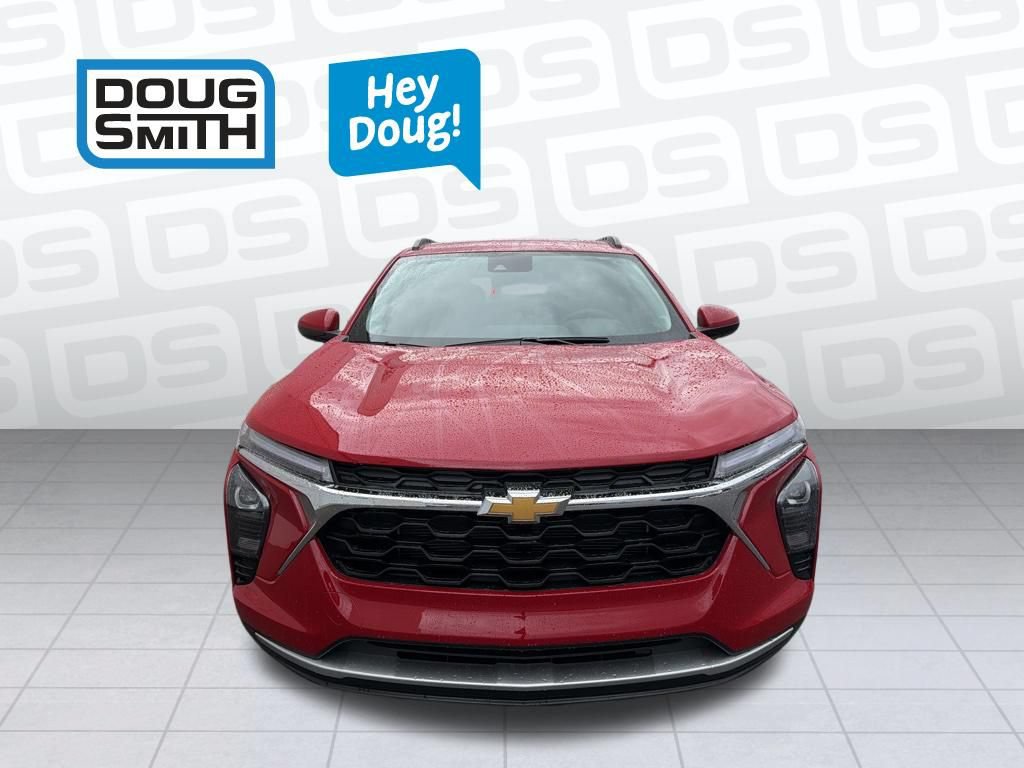 New 2026 Chevrolet Trax LT w/ Driver Confidence Package FWD image 2