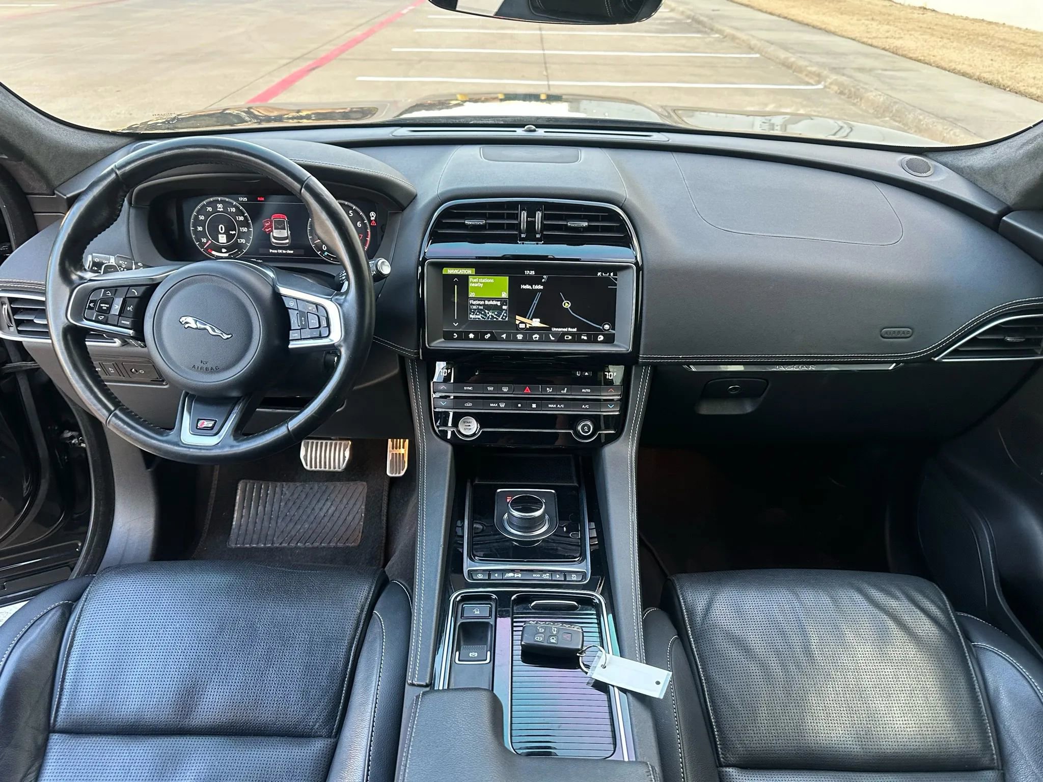Used 2019 Jaguar F-PACE S AWD/4WD image 21