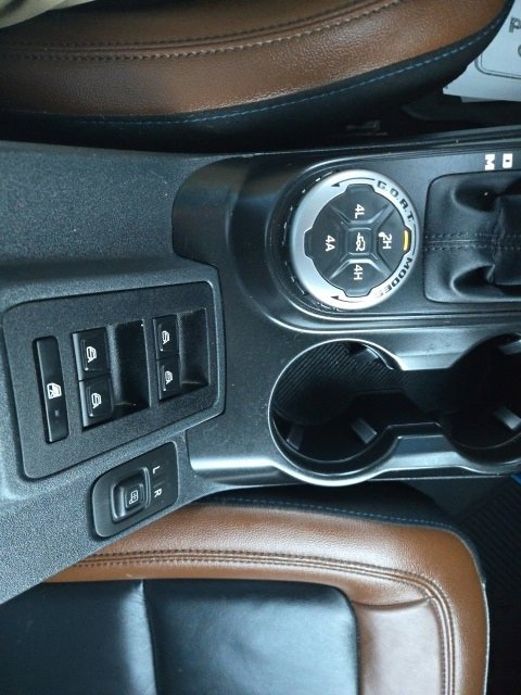 Used 2023 Ford Bronco Outer Banks image 15