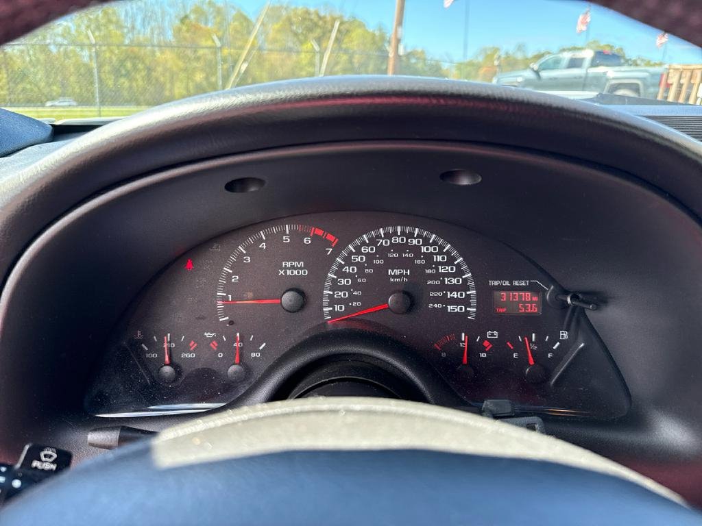 Used 2000 Chevrolet Camaro Z28 w/ SS Performance/Appearance Pkg image 8