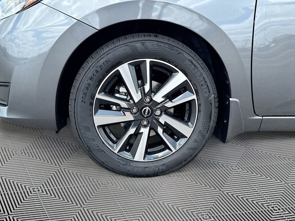 Used 2025 Nissan Versa S w/ S Plus Package image 25