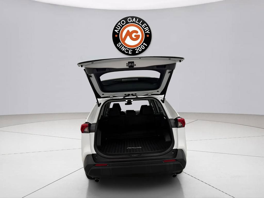 Used 2025 Toyota RAV4 LE image 26