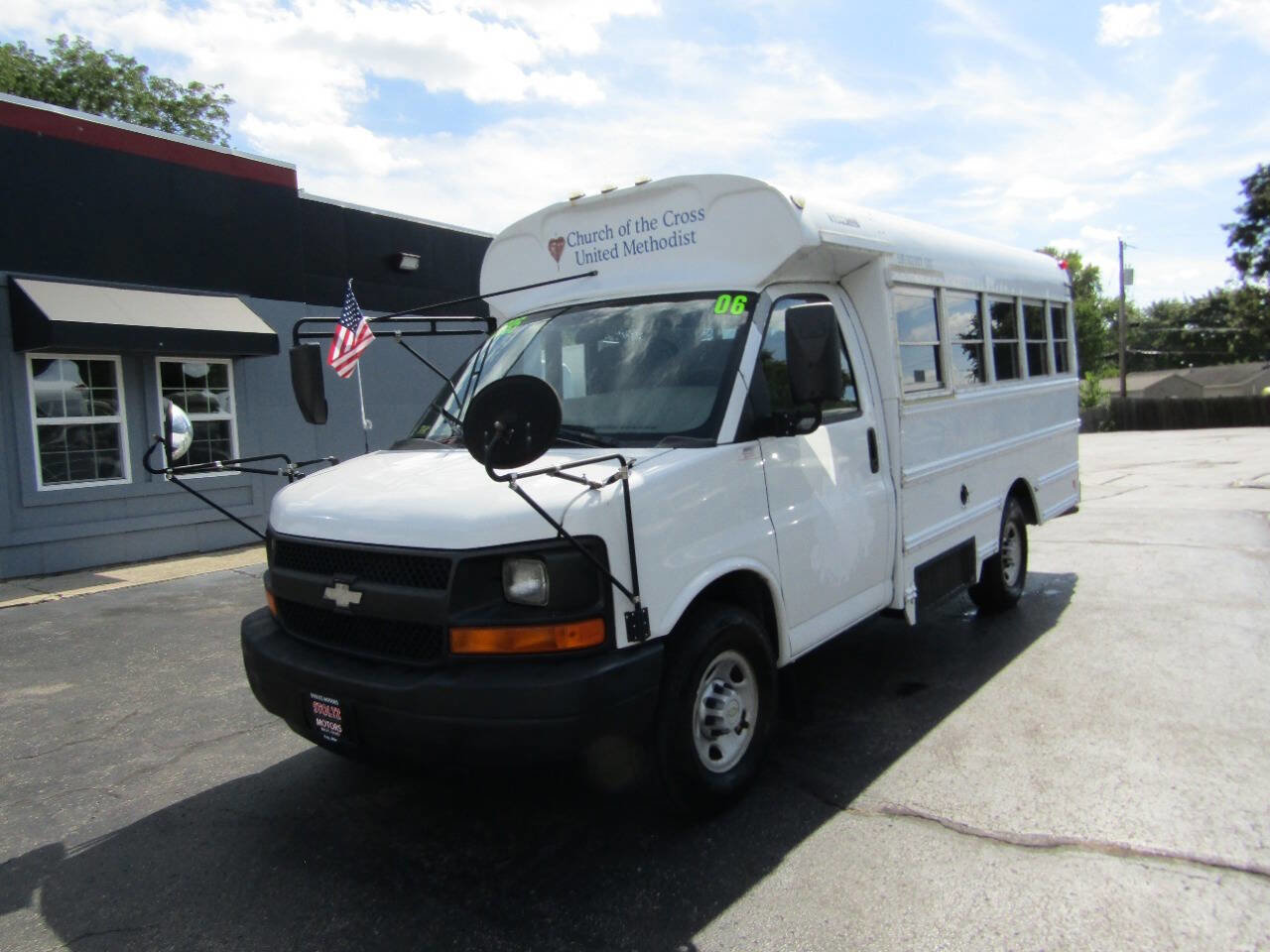 Used 2006 Chevrolet Express 3500 w/ School Bus Package image 3