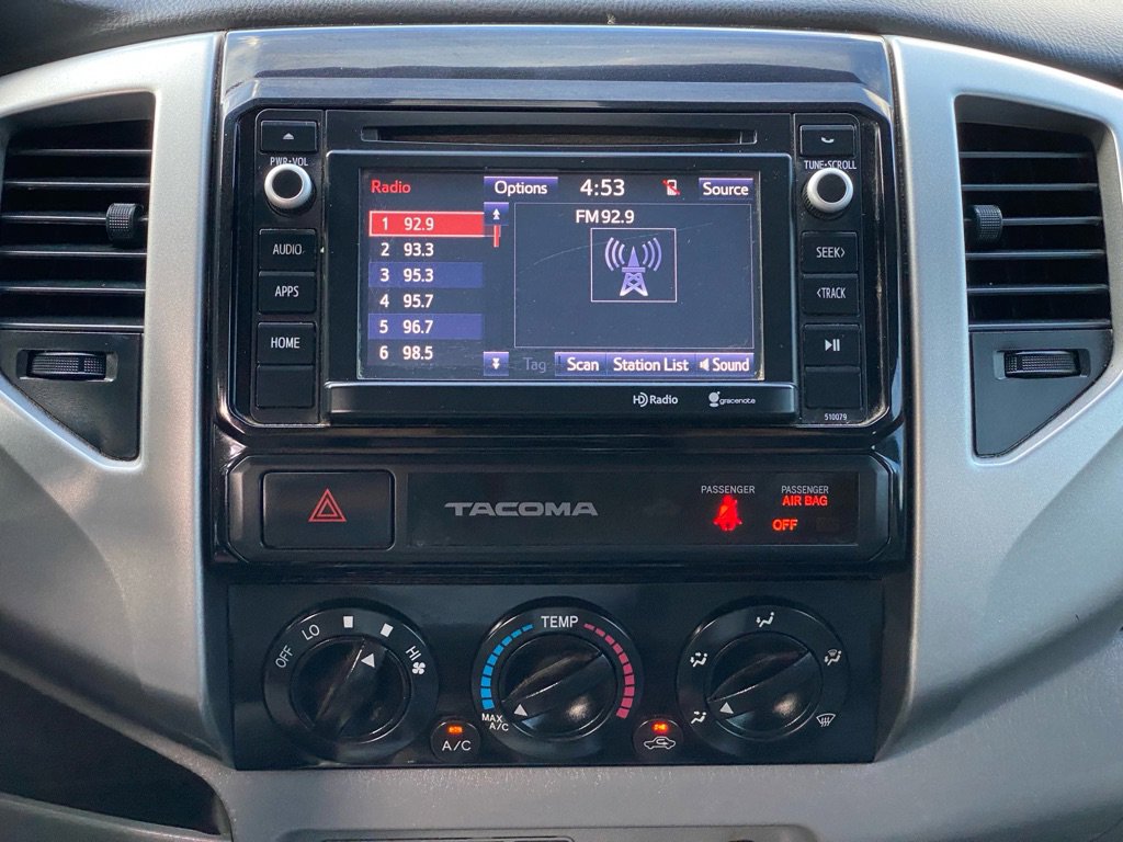 Used 2015 Toyota Tacoma PreRunner w/ TRD Off-Road Package RWD image 22