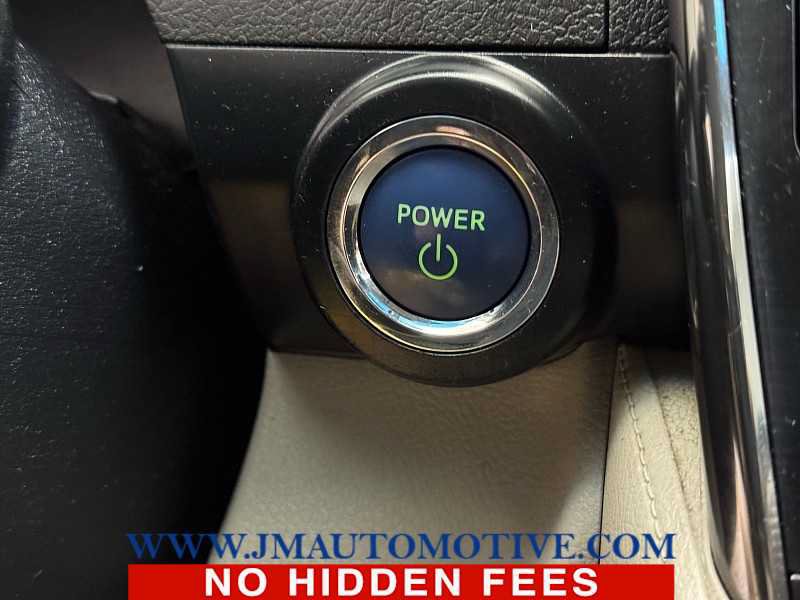 Used 2013 Toyota Camry XLE w/ Convenience Pkg FWD image 41