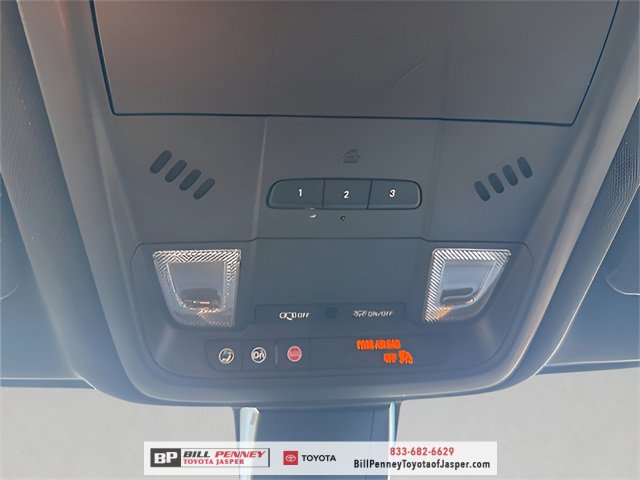 Used 2020 Chevrolet Blazer Premier w/ Driver Confidence II Package image 19