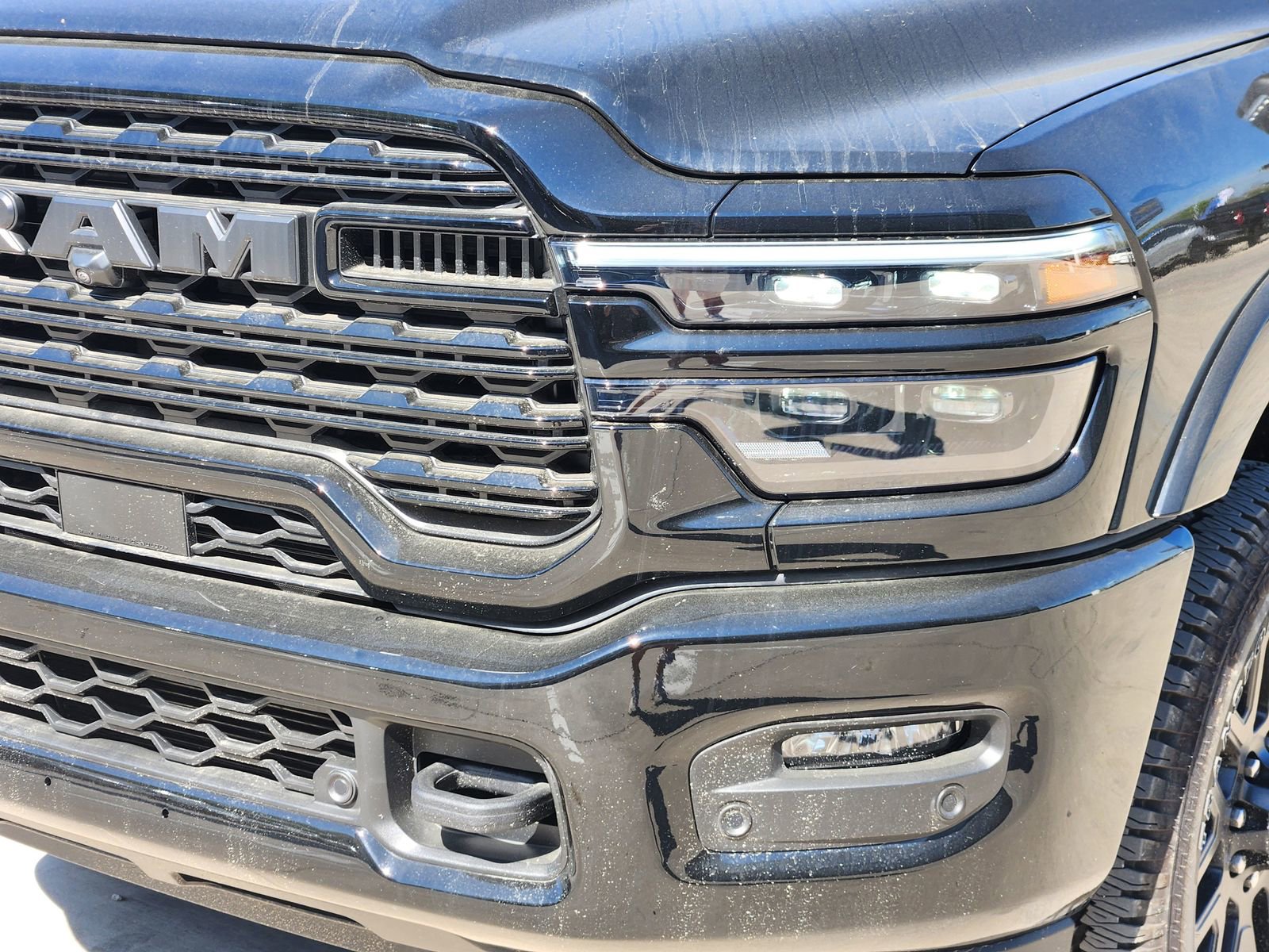 New 2025 RAM 2500 Limited AWD/4WD image 9