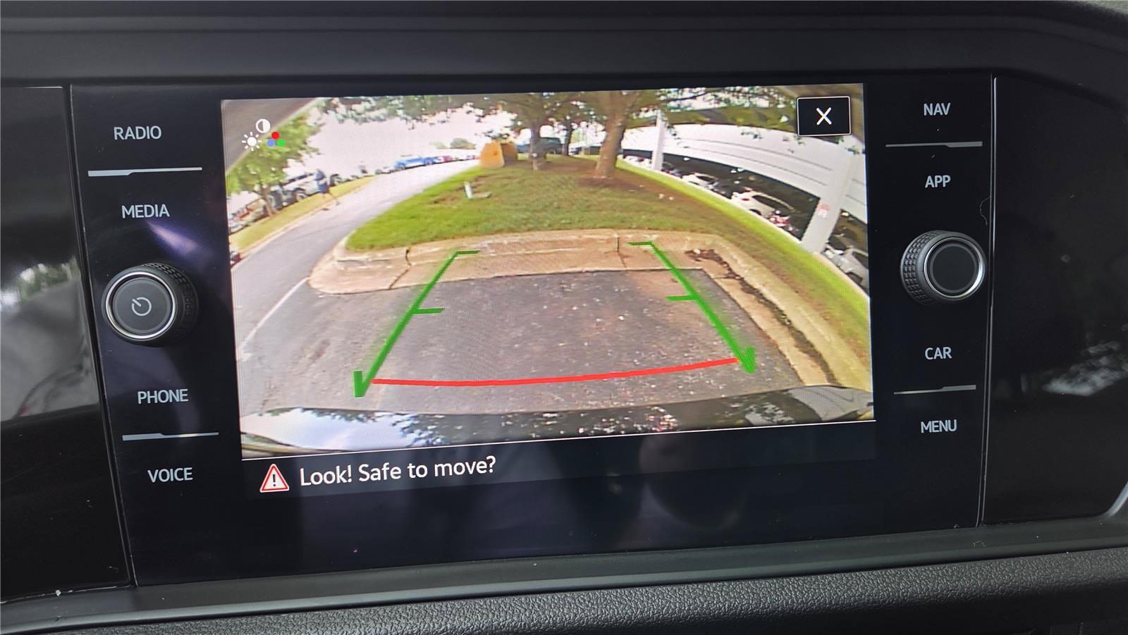 Certified 2022 Volkswagen Jetta SEL FWD image 19