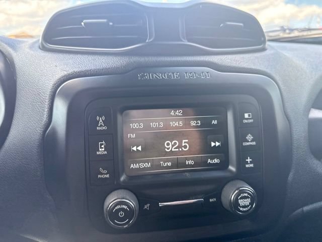 Used 2015 Jeep Renegade Trailhawk w/ Popular Equipment Group AWD/4WD image 26