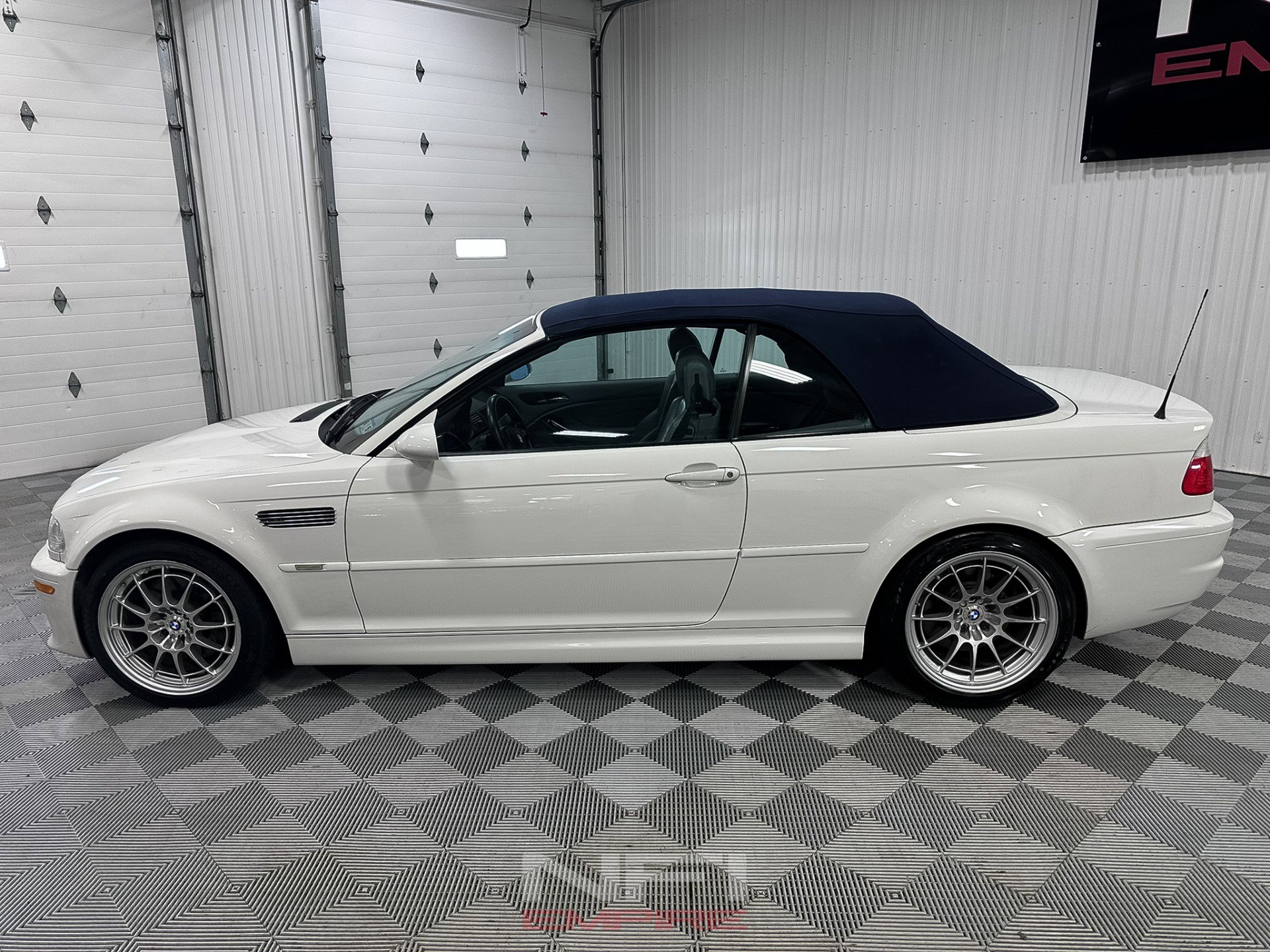 Used 2001 BMW M3 Convertible 2D image 4