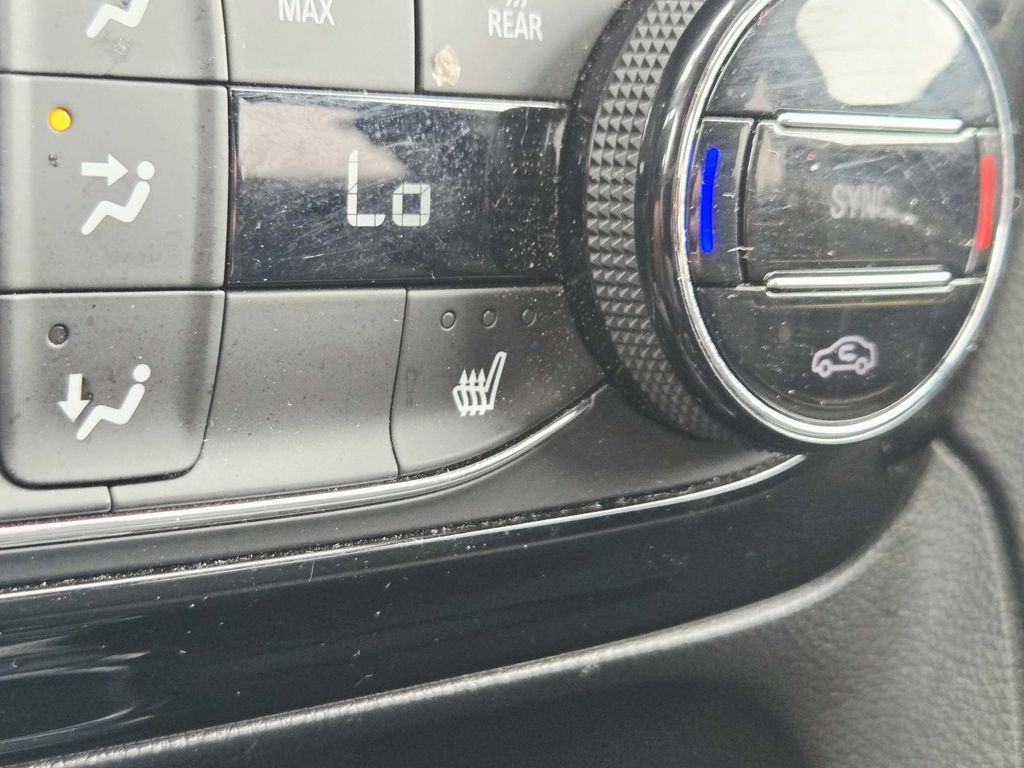 Used 2023 Buick Encore GX Select AWD/4WD image 26