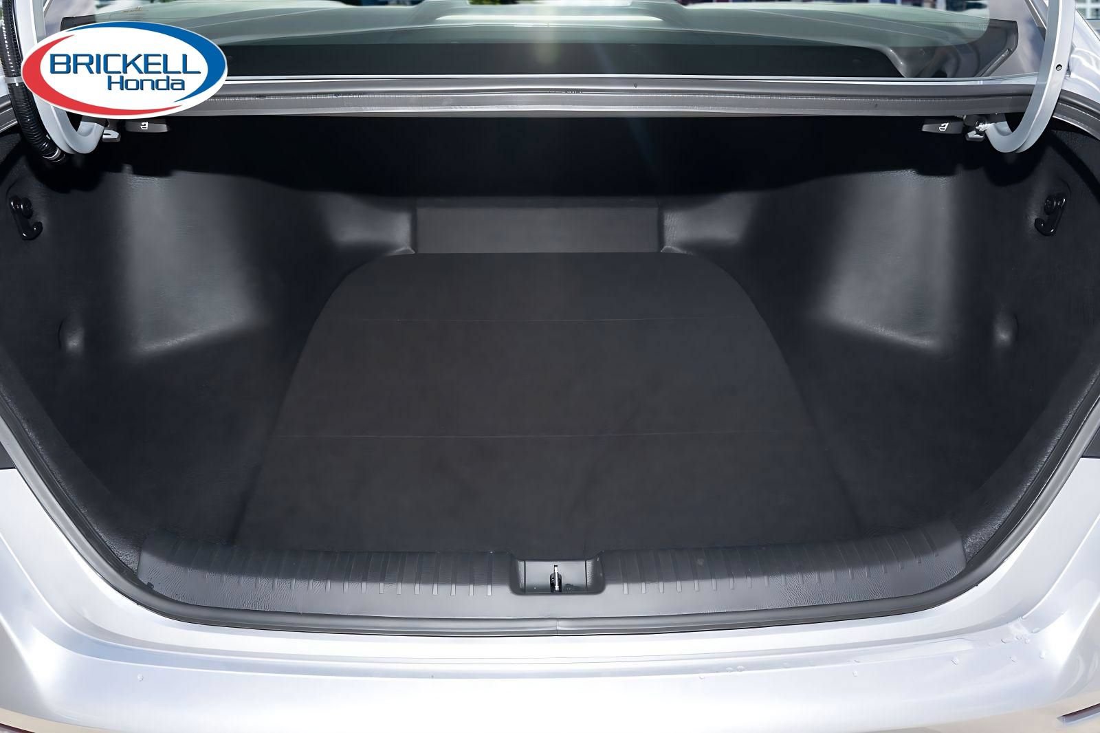 Certified 2025 Honda Accord SE image 10