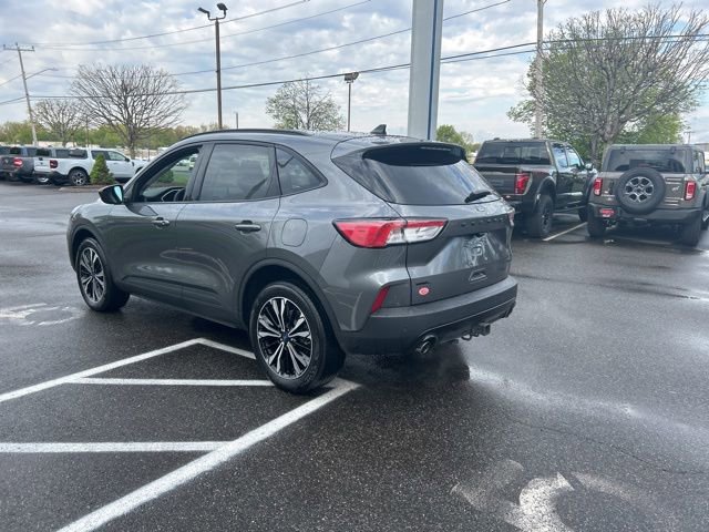 Used 2022 Ford Escape SEL w/ SEL Stealth AWD Package image 5