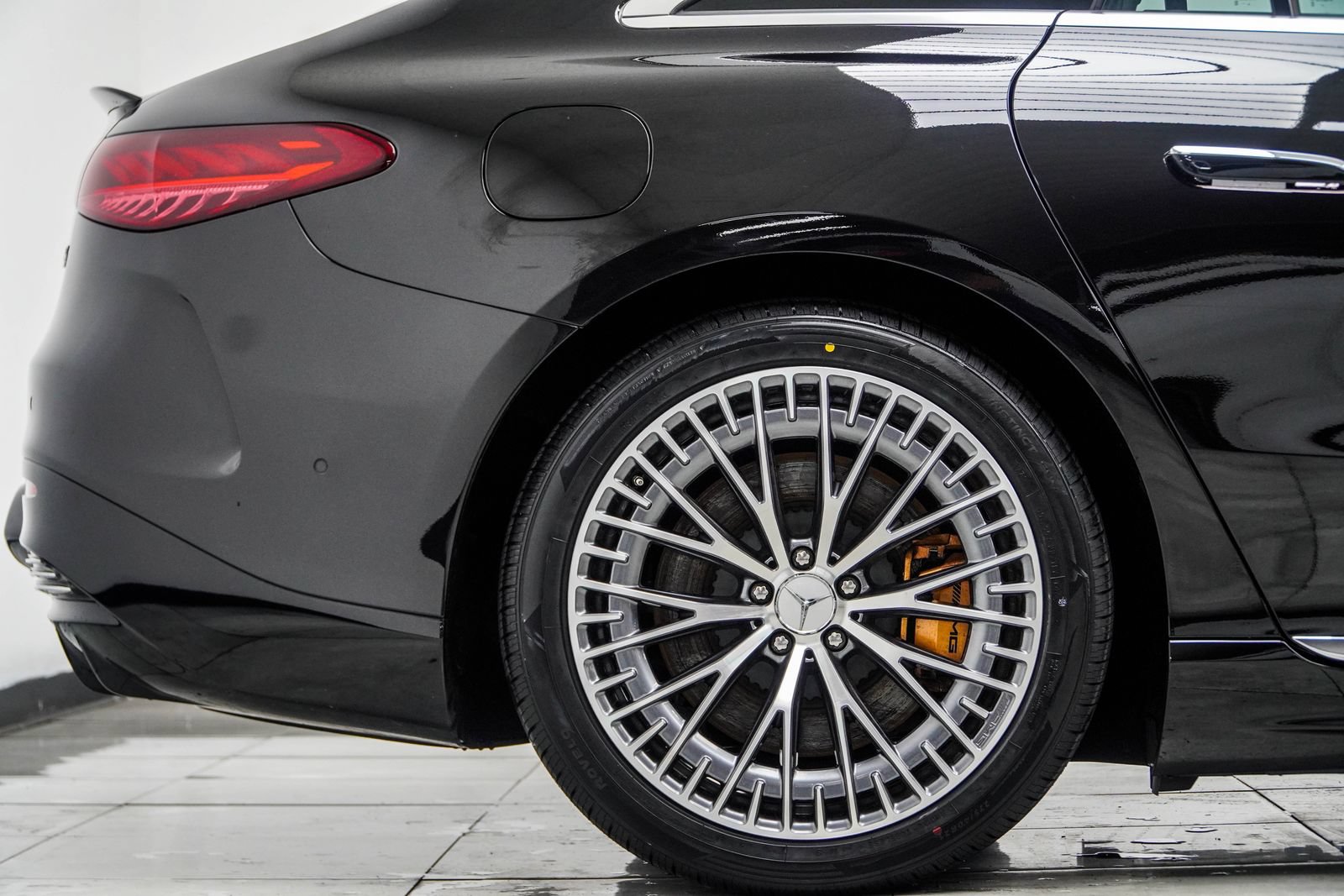 Used 2023 Mercedes-Benz EQS AMG 4MATIC image 9