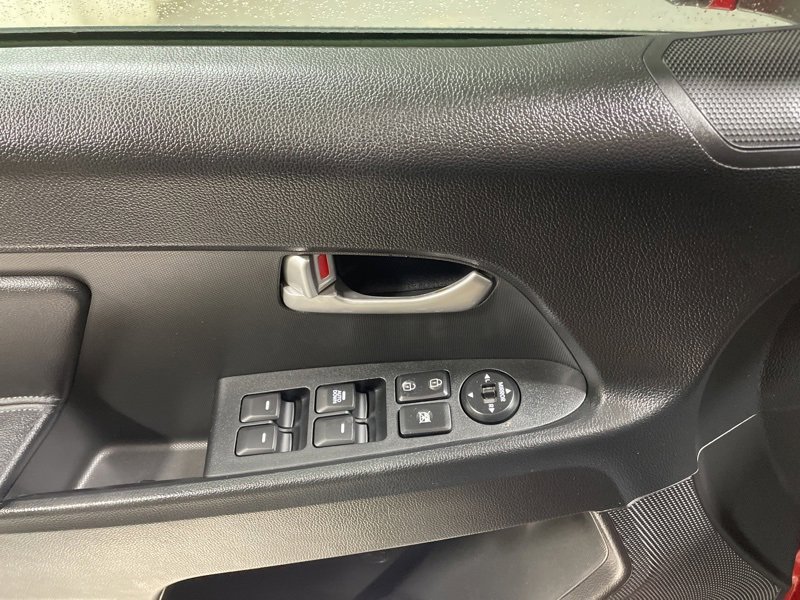 Used 2013 Kia Sportage LX image 19