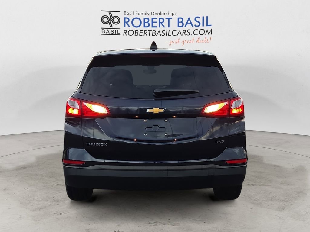 Used 2020 Chevrolet Equinox LS w/ LS Convenience Package image 4