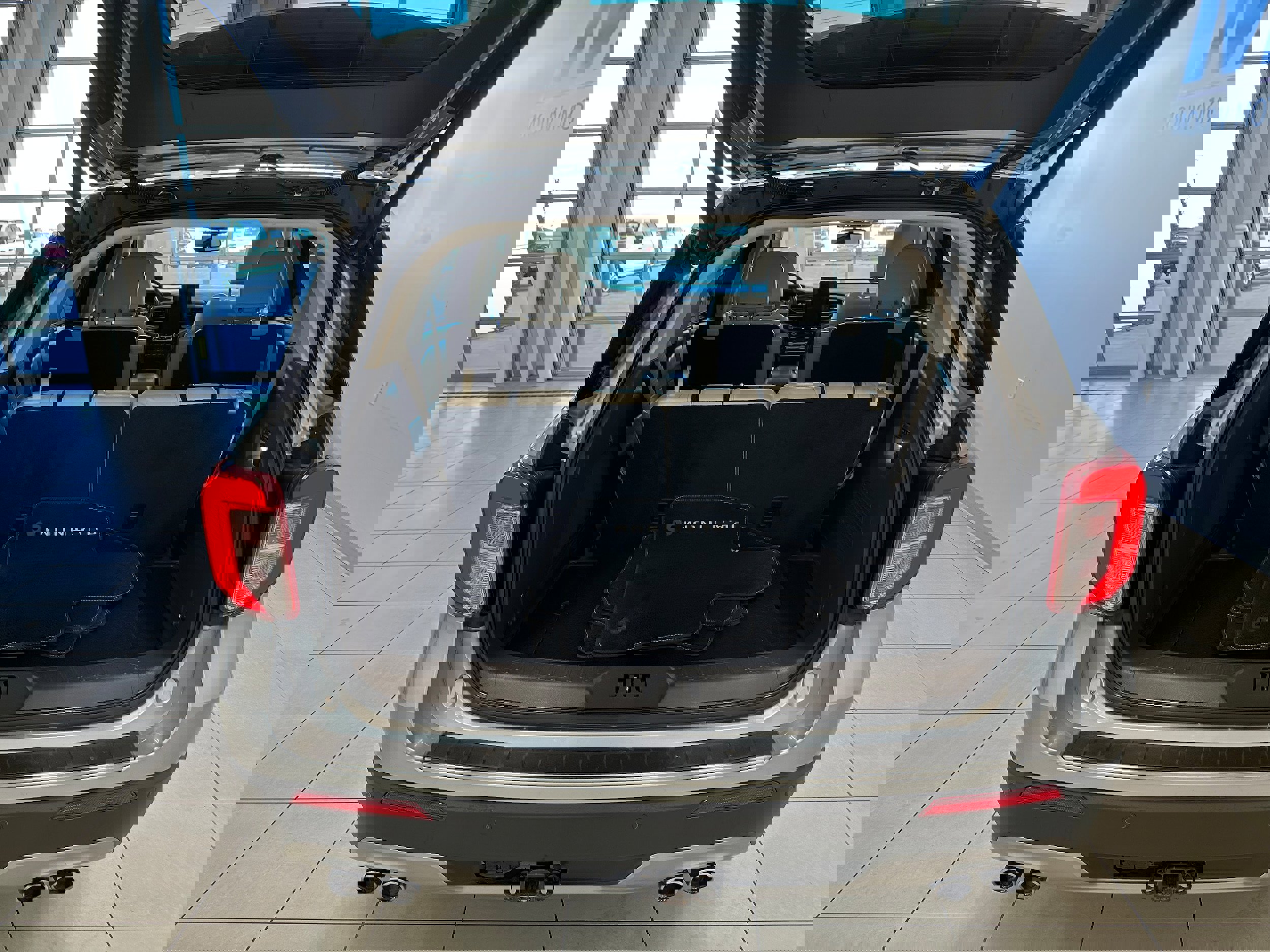 Used 2021 Ford Explorer Platinum w/ Equipment Group 601A image 7