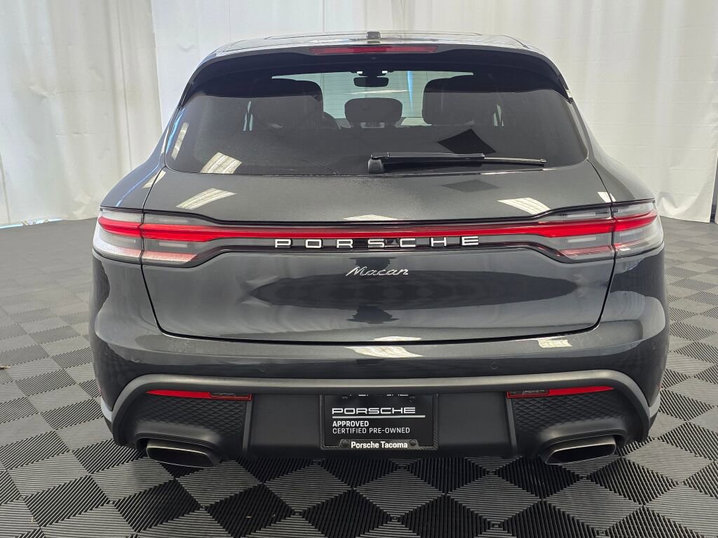 Certified 2025 Porsche Macan image 6