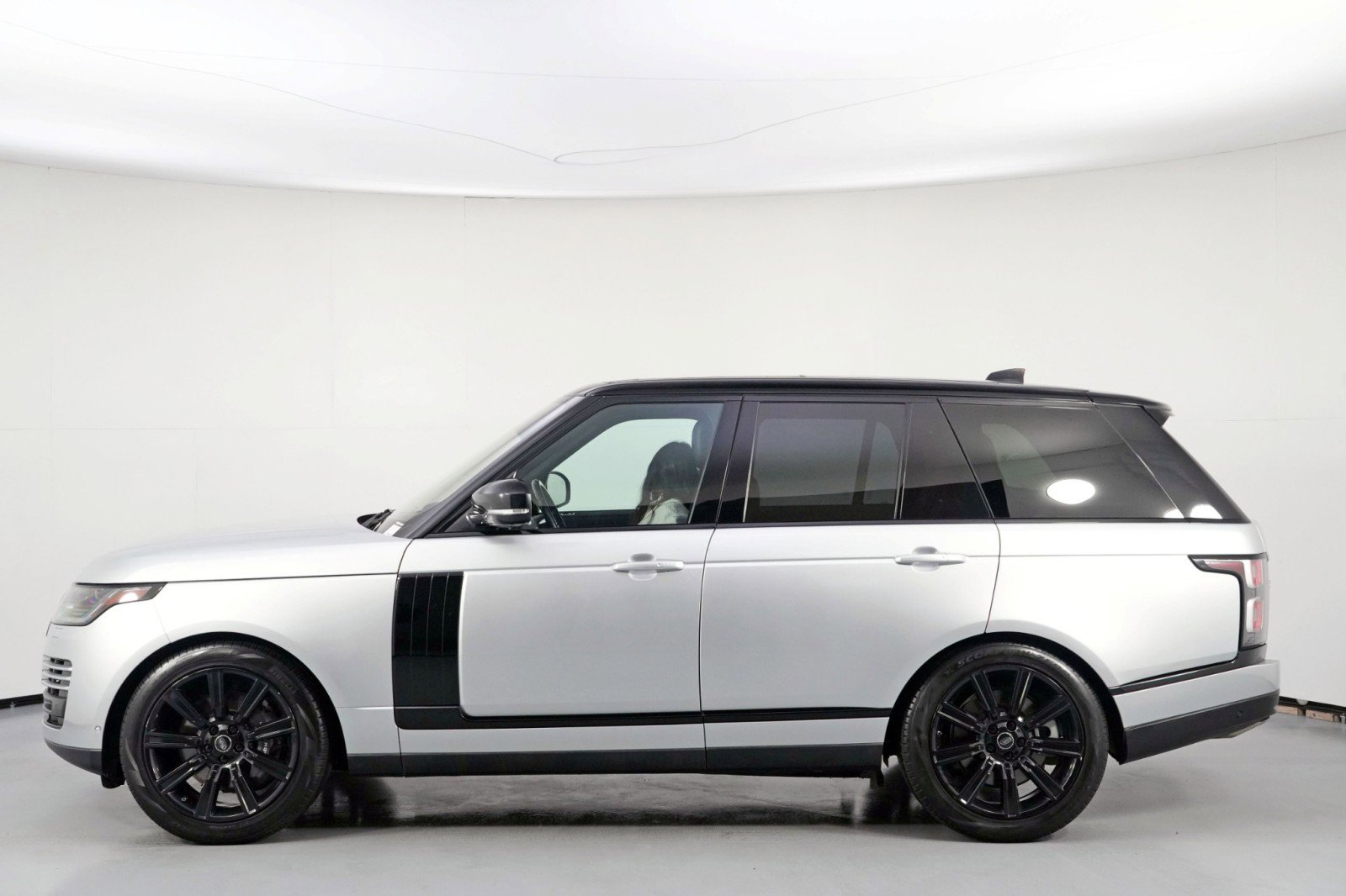 Used 2020 Land Rover Range Rover HSE image 58