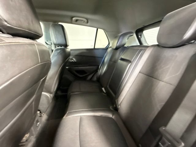 Used 2019 Chevrolet Trax LT w/ LT Convenience Package AWD/4WD image 23