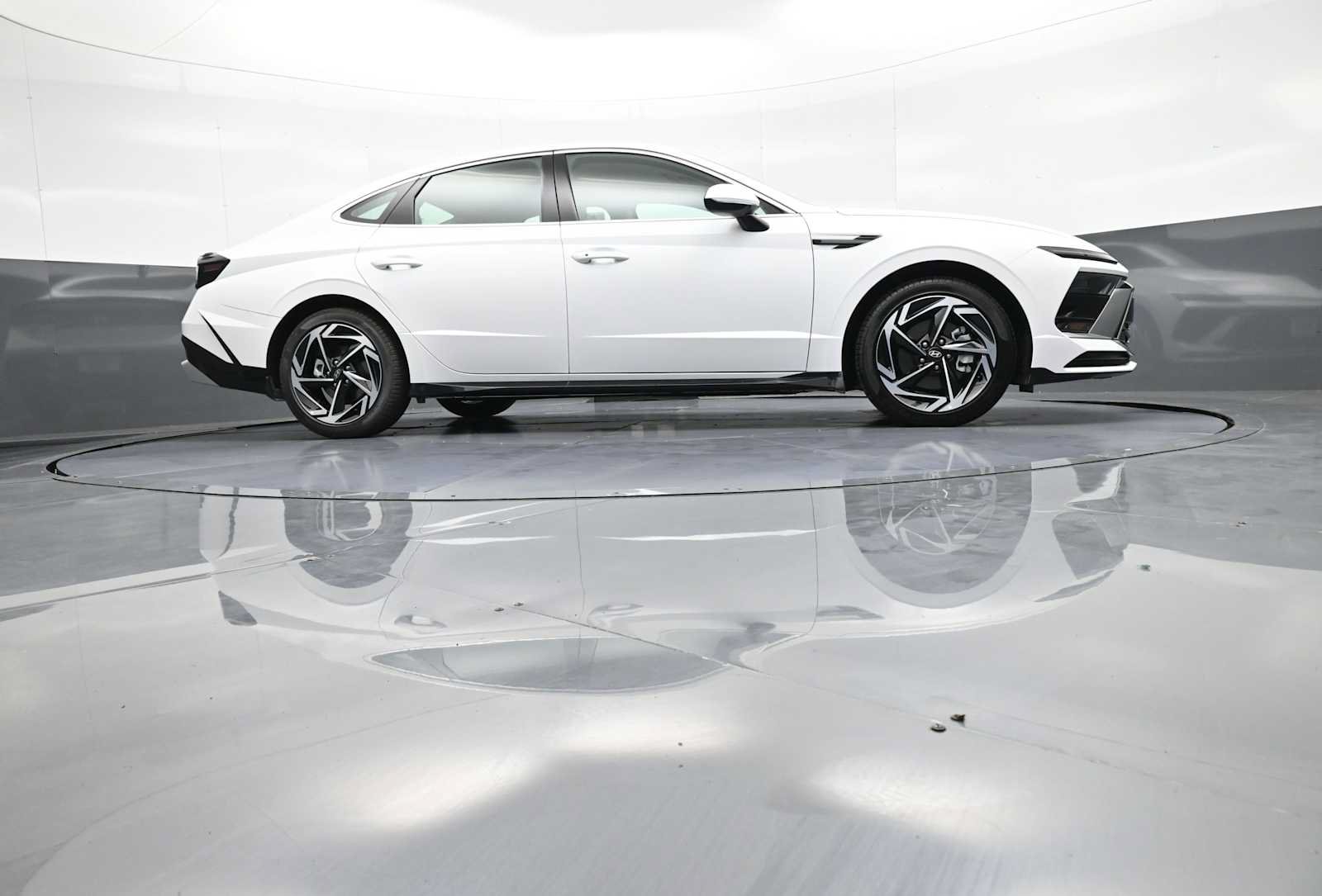 New 2026 Hyundai Sonata SEL FWD image 27
