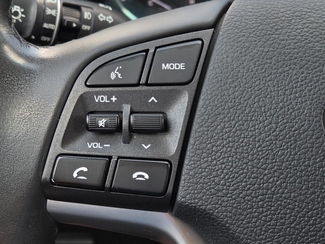 Used 2021 Hyundai Tucson Limited AWD/4WD image 21