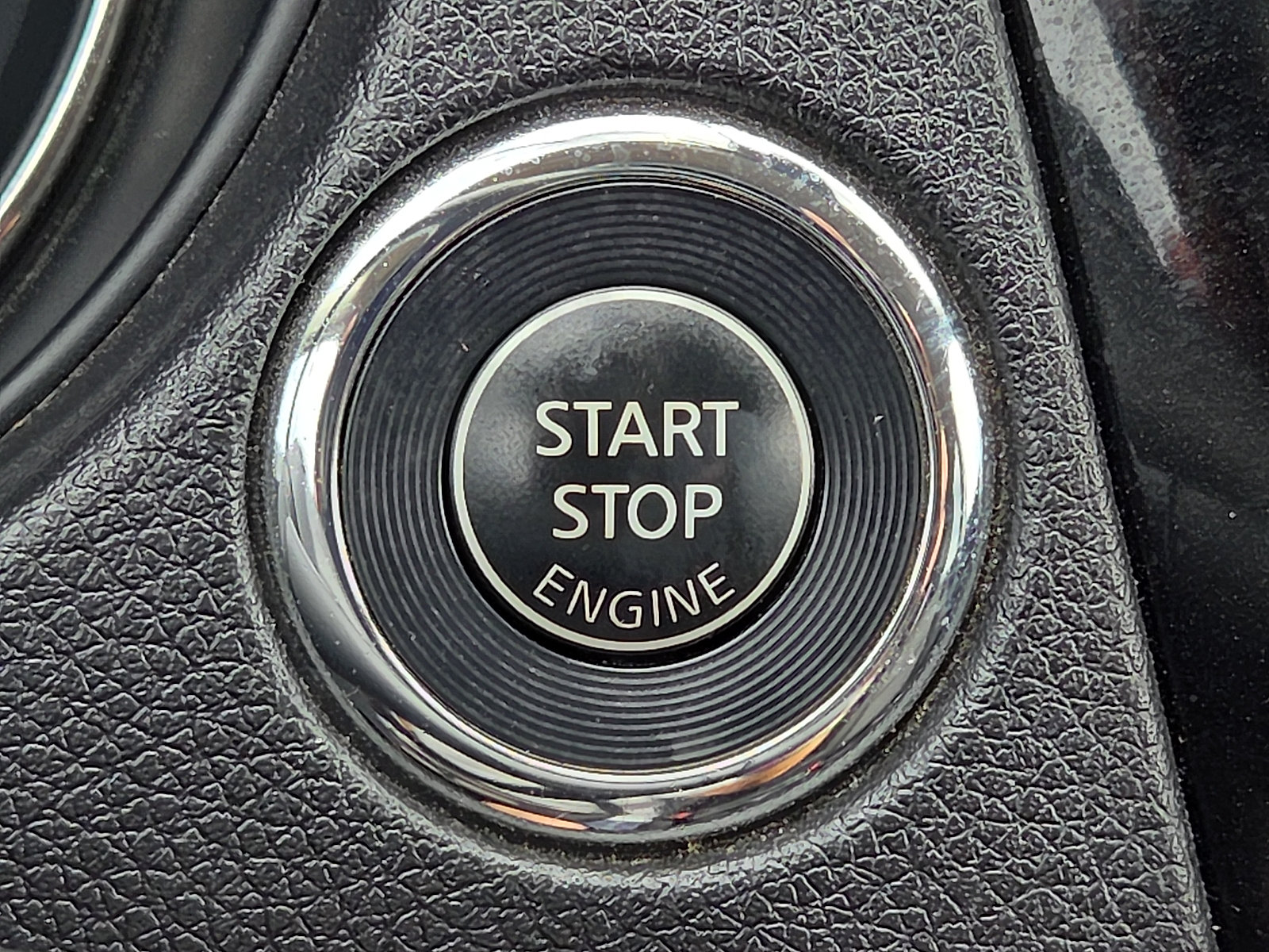 Used 2020 Nissan Rogue SV AWD/4WD image 20