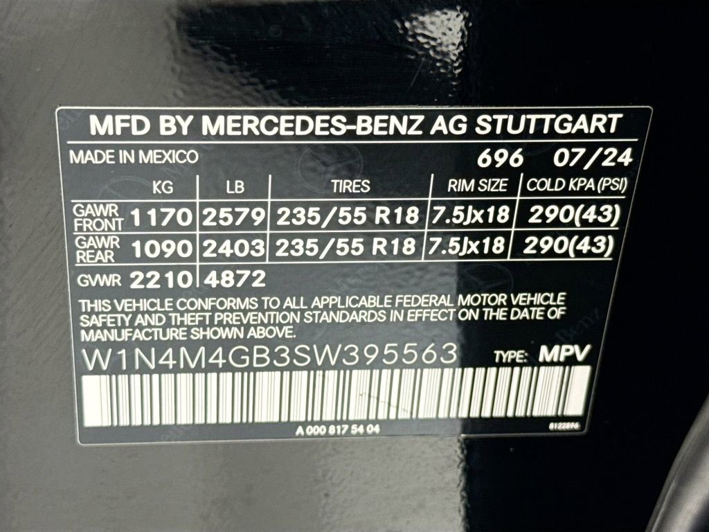 Used 2025 Mercedes-Benz GLB 250 image 33