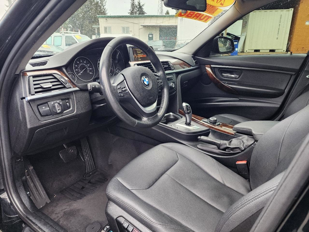 Used 2015 BMW 328i Sedan image 11