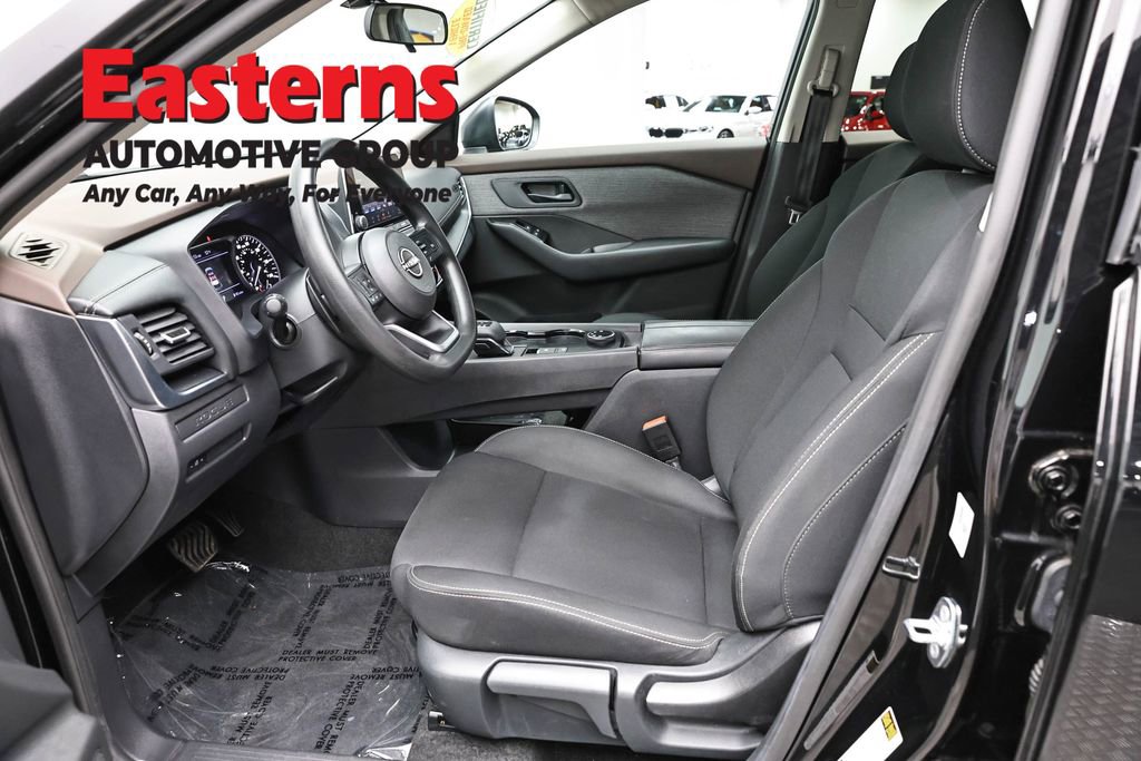 Used 2023 Nissan Rogue S AWD/4WD image 14