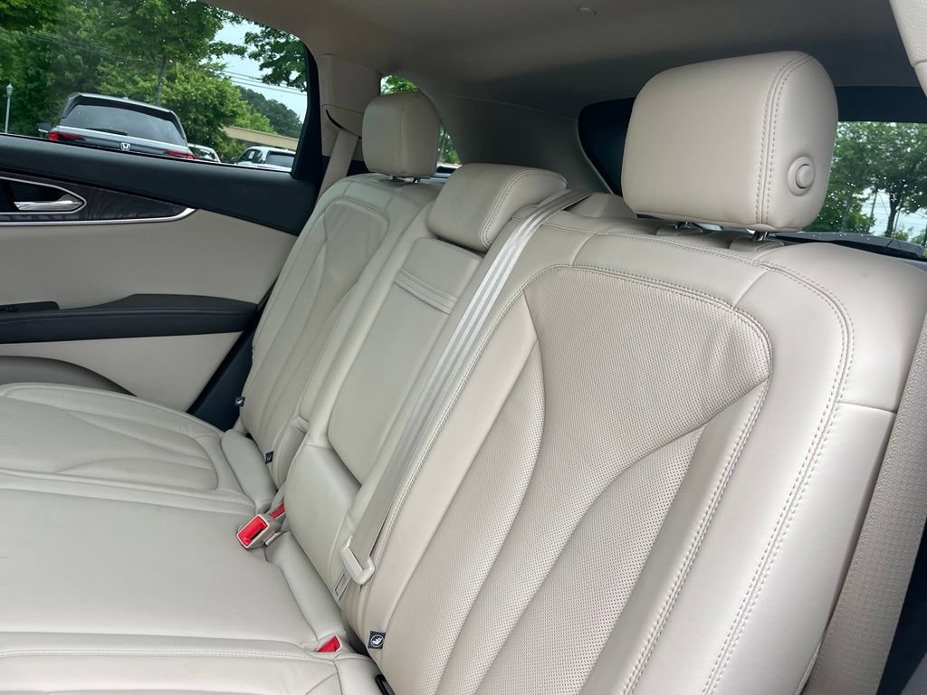 Used 2020 Lincoln Nautilus Reserve w/ Equipment Group 201A FWD image 40