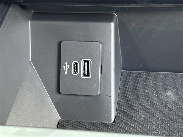 New 2025 Ford F150 Lariat w/ Equipment Group 501A Mid image 23