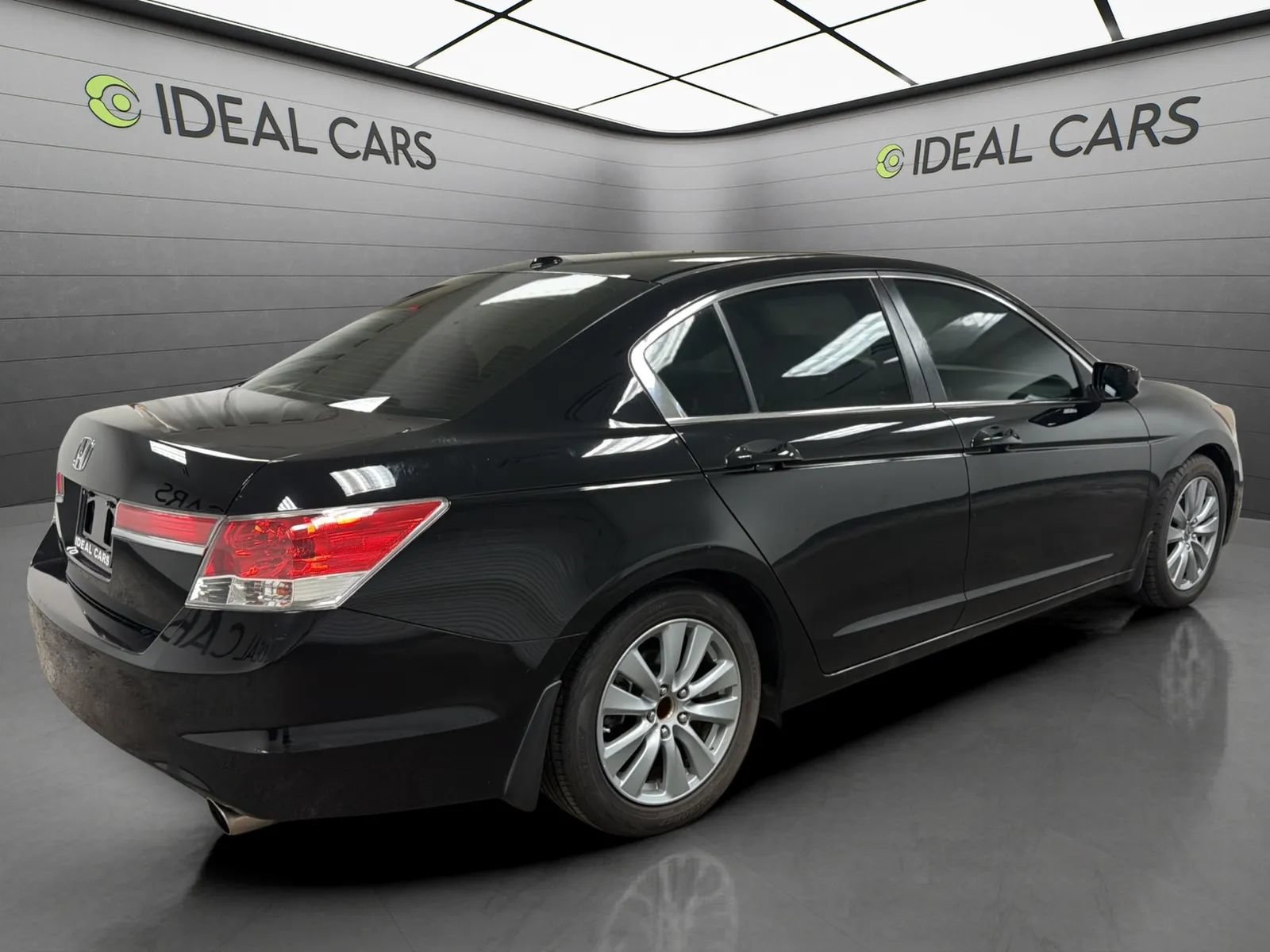 Used 2011 Honda Accord EX-L image 5