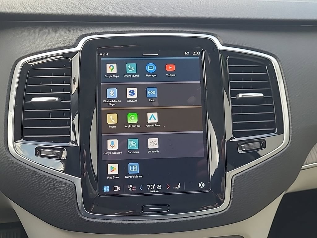 Used 2023 Volvo XC90 B6 Plus image 23