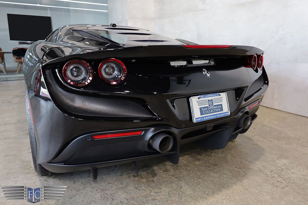 Used 2020 Ferrari F8 Tributo image 10