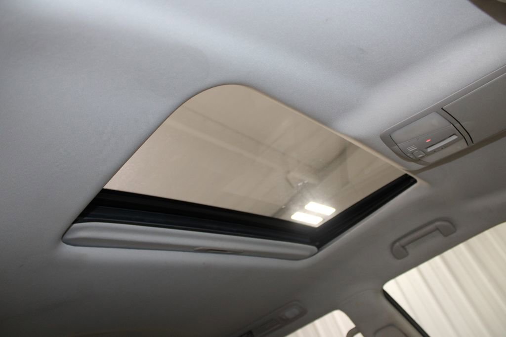 Used 2018 Nissan Armada Platinum w/ Captain Seat Package image 38