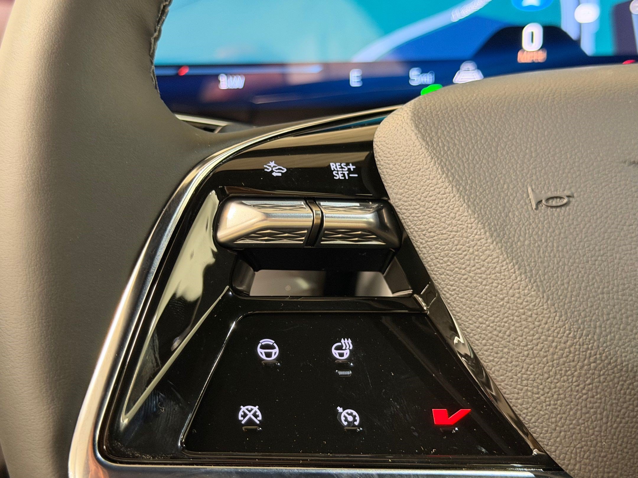 New 2027 Cadillac Vistiq Luxury AWD/4WD image 15