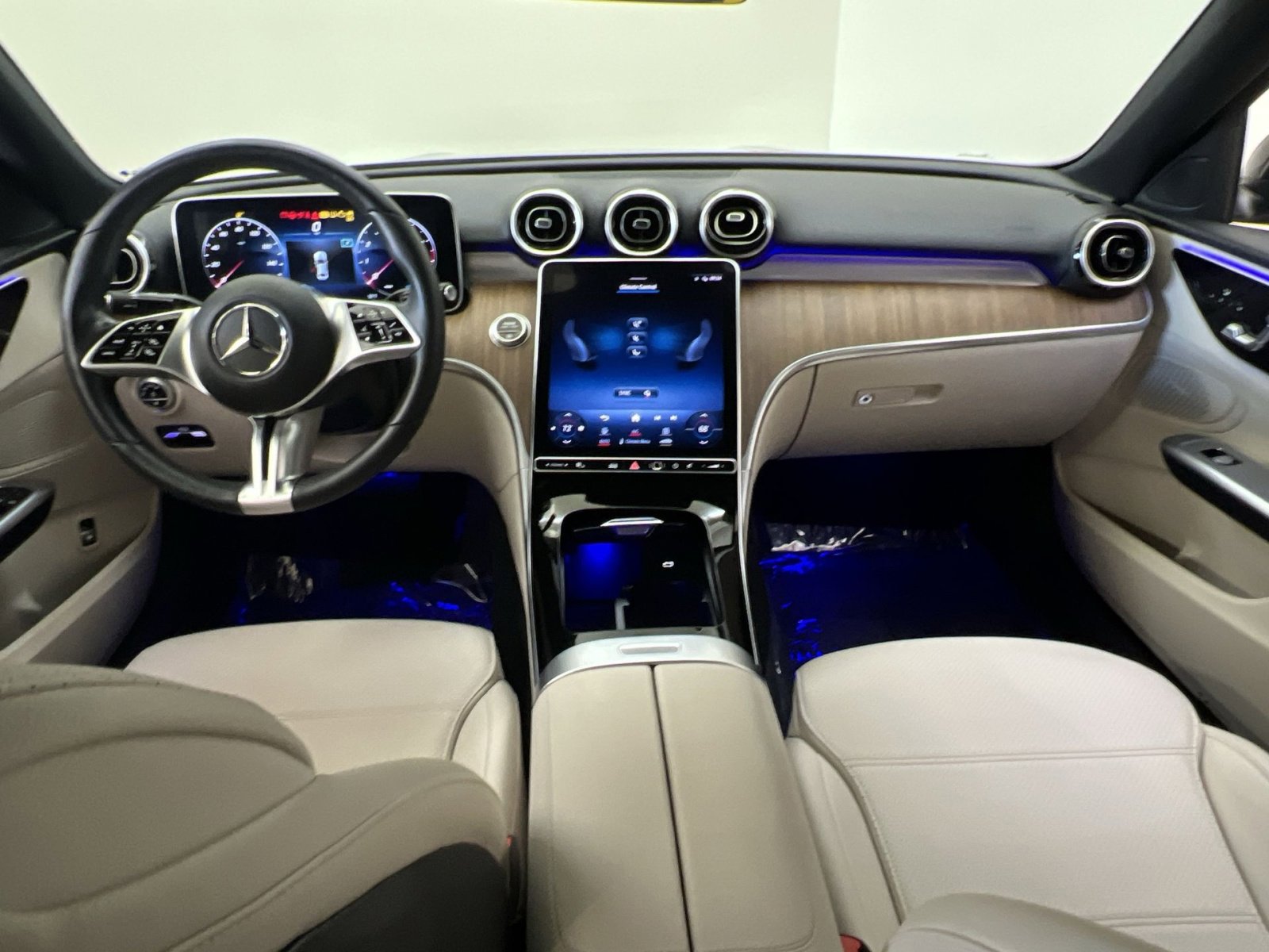 Used 2023 Mercedes-Benz C 300 4MATIC Sedan image 21