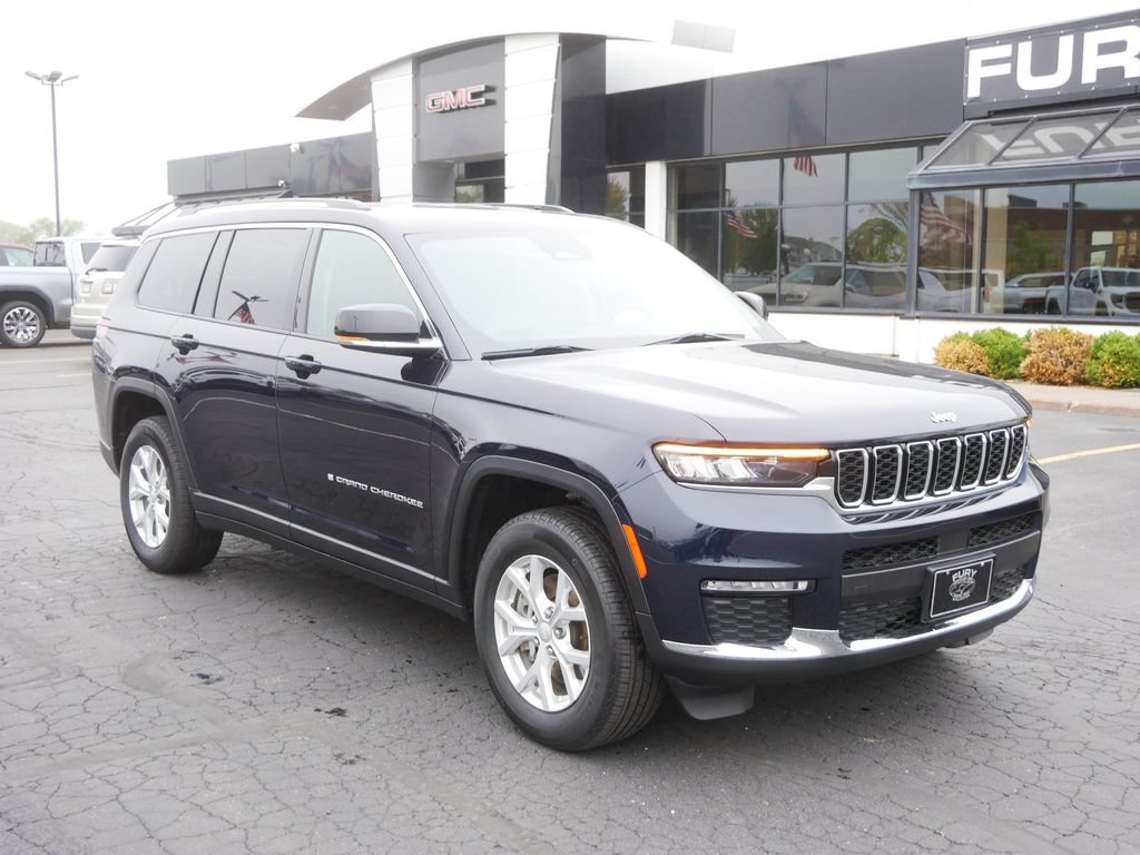 Used 2024 Jeep Grand Cherokee L Limited AWD/4WD image 5