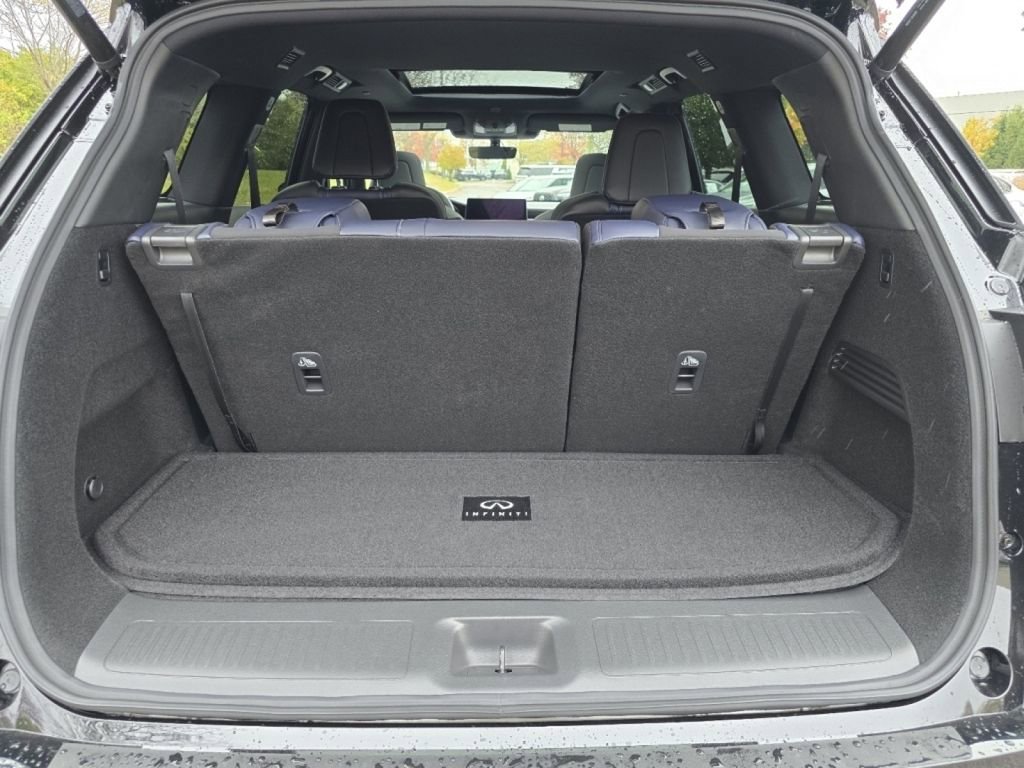 New 2026 INFINITI QX60 Sport w/ Dark Cargo Package image 21