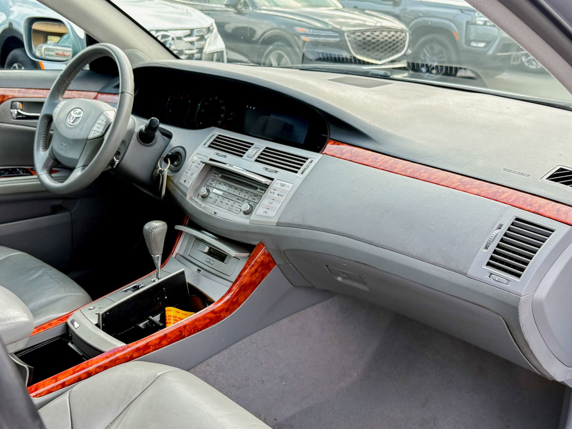 Used 2007 Toyota Avalon Touring image 16