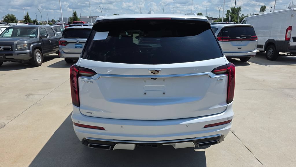 Used 2021 Cadillac XT6 Premium Luxury AWD/4WD image 4