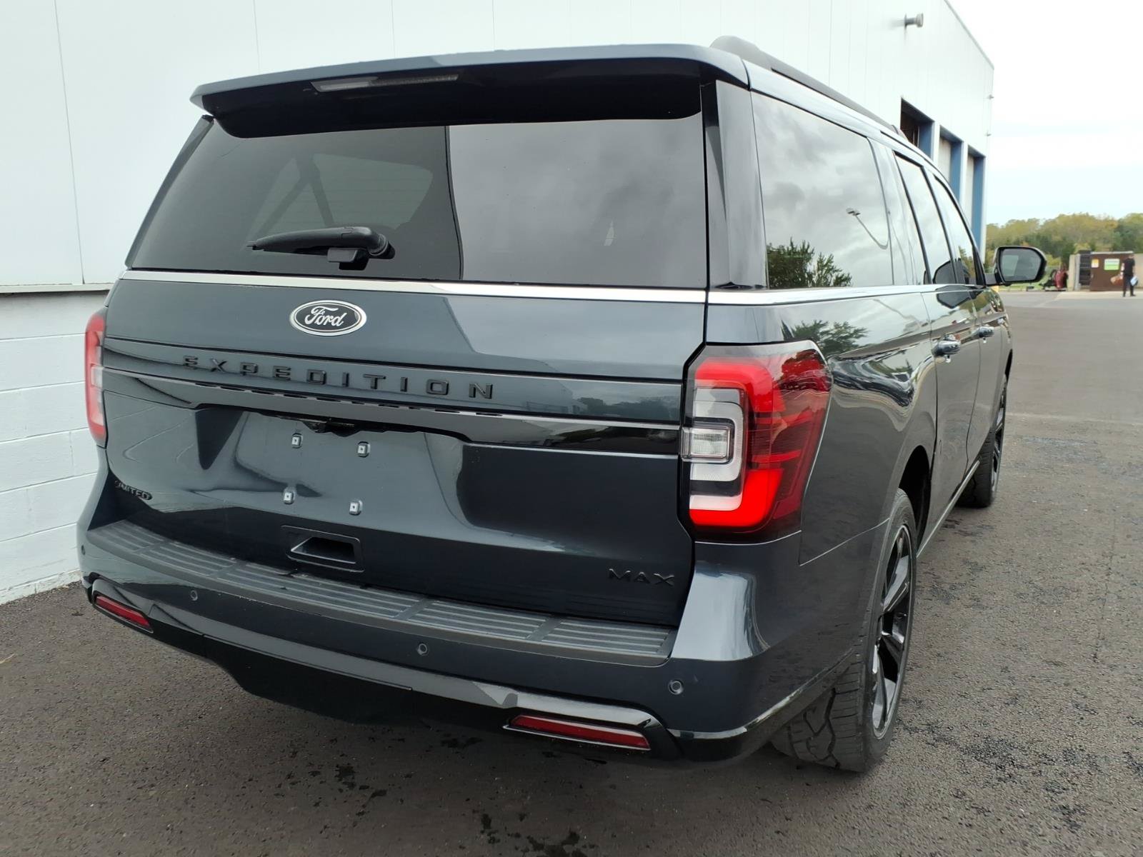 Certified 2024 Ford Expedition Max Limited AWD/4WD image 6