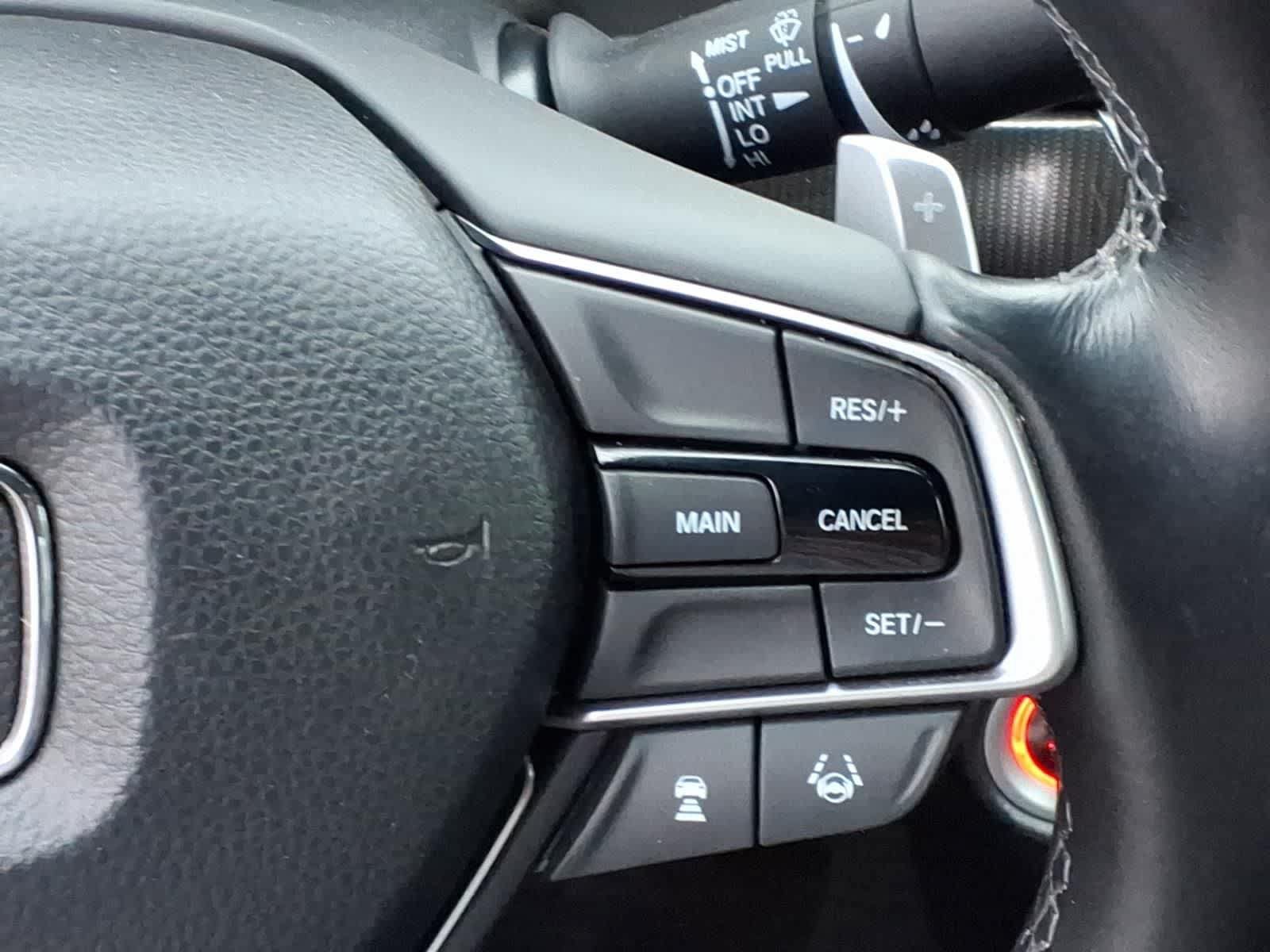 Used 2018 Honda Accord Sport image 18