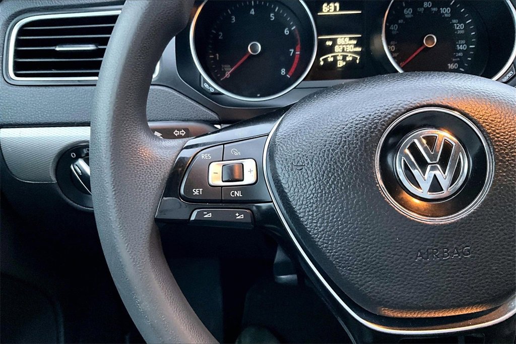 Used 2018 Volkswagen Jetta S w/ Cold Weather Package image 10