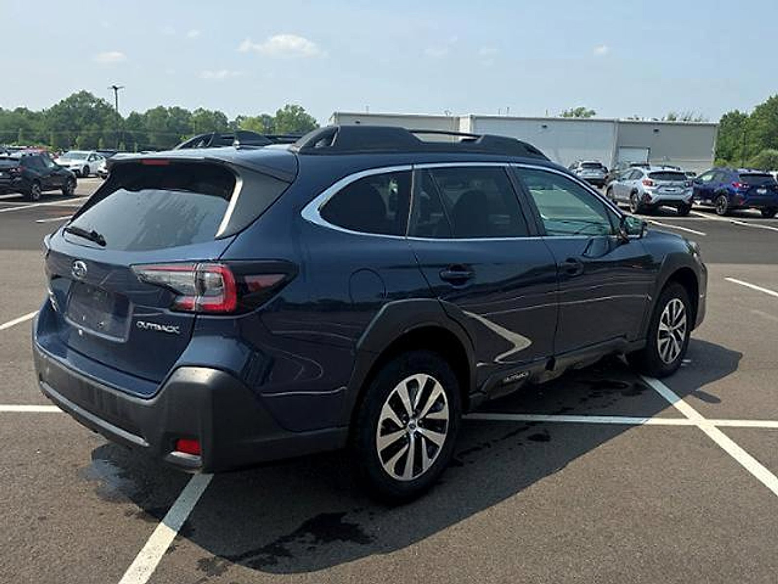 Certified 2024 Subaru Outback Premium AWD/4WD image 4